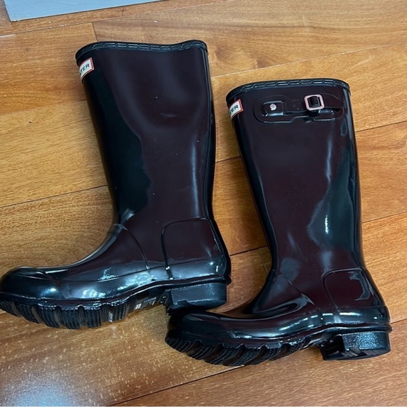 New Hunter Glossy Rain Boots! - Picture 3 of 7
